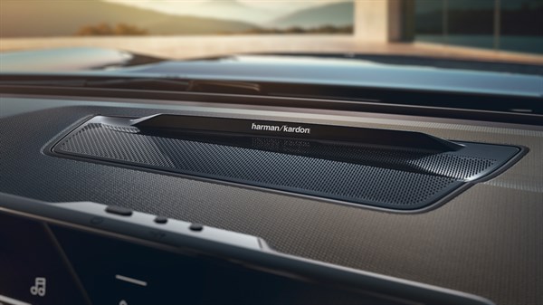 expérience sonore Harman Kardon® -Renault Boreal full hybrid E-Tech